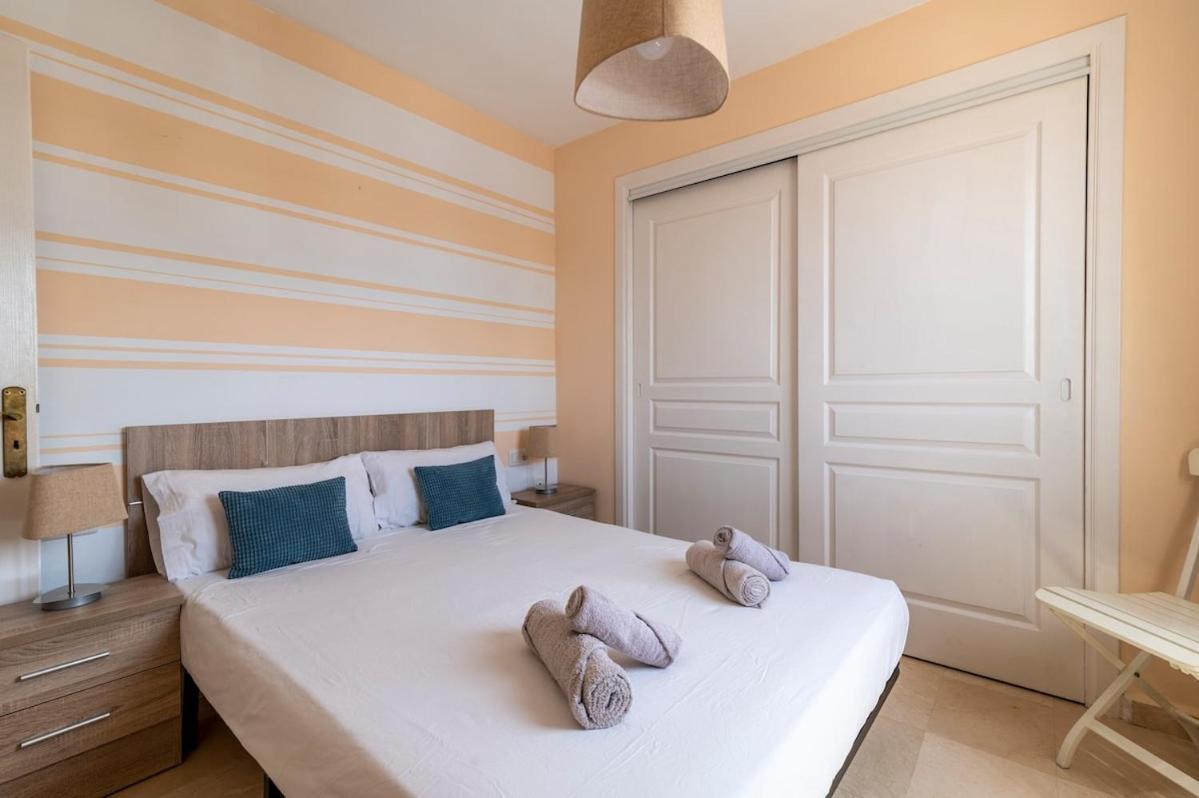 Apartamento Nuevo!!! Recién reformado con piscina y parking Caleta de Fuste Exterior foto